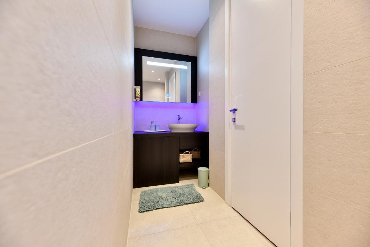 Crowonder Apartments & Rooms Oaza With Heated Swimming Pool And Sauna ตูรันญ์ ภายนอก รูปภาพ
