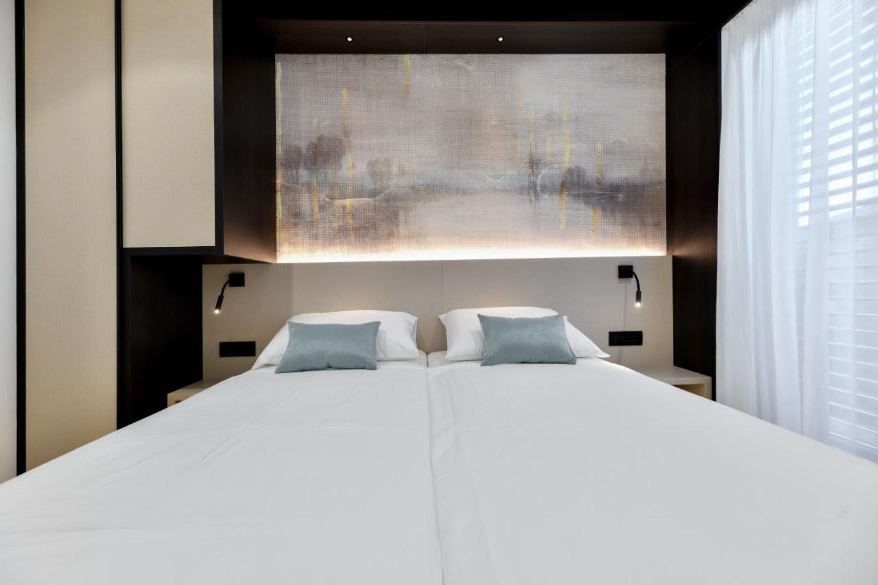 Crowonder Apartments & Rooms Oaza With Heated Swimming Pool And Sauna ตูรันญ์ ภายนอก รูปภาพ