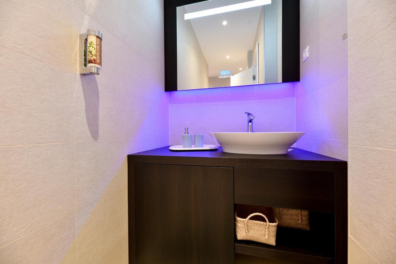 Crowonder Apartments & Rooms Oaza With Heated Swimming Pool And Sauna ตูรันญ์ ภายนอก รูปภาพ